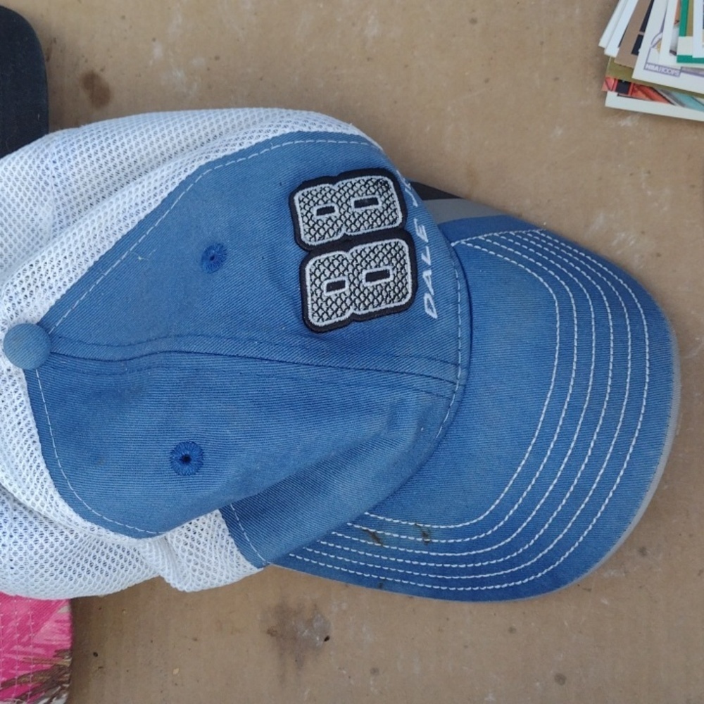 Ballcaps - Picture 2 of 5